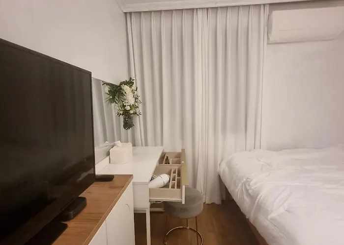 Bom アパート